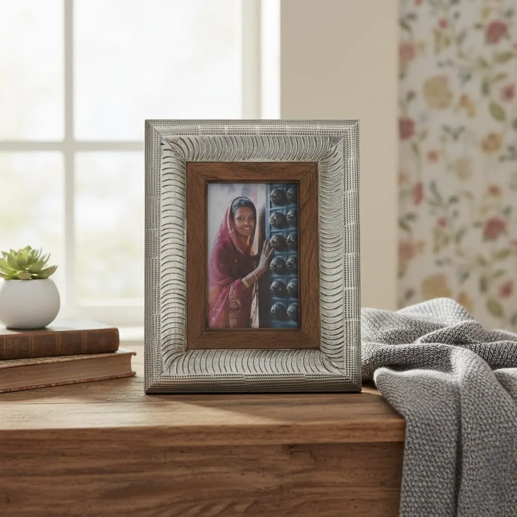 Artisan Wavy Embossed Silver & Rustic Wood Photo Frame - Art Deco Style - Multi-Size